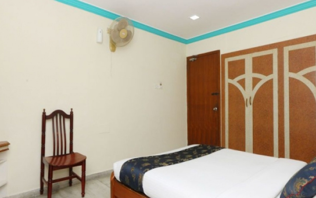 Oyo 13297 Neha Residency