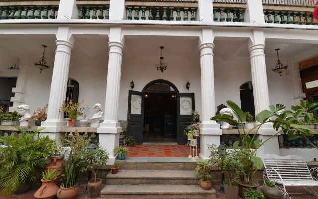 Отель Little White House Xiamen Gulangyu Китай, Сямынь - отзывы, цены и фото номеров - забронировать отель Little White House Xiamen Gulangyu онлайн вид на фасад