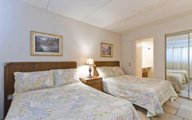 Villa Del Sol Condominium 304