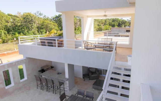 Cozy and Charming two Bedroom Villa