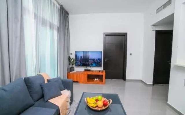Luton Vacation Homes - Damac Maison Studio, Canal View