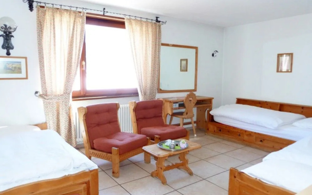 Guesthouse + Aparthotel Chesa Silva