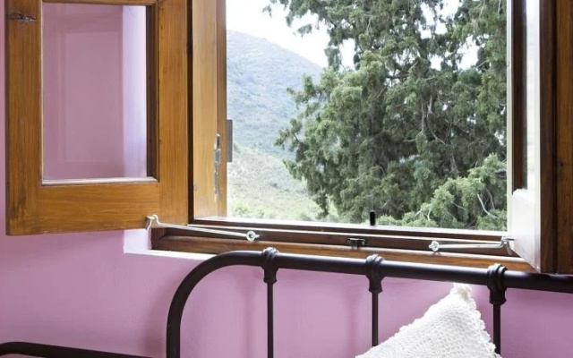 Anerada House