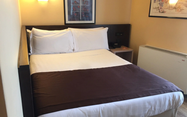 Hotel Carlton