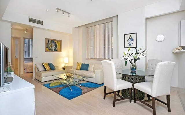 The Apartment Service CL405