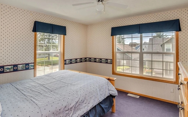 Gateway Inn 6 Bedroom Home
