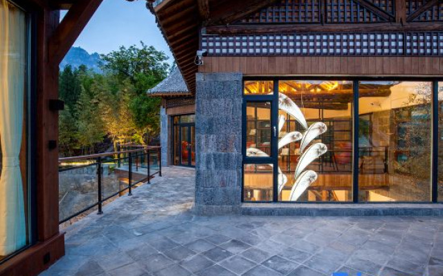 Yuntaishan Puju Lakeside Homestay