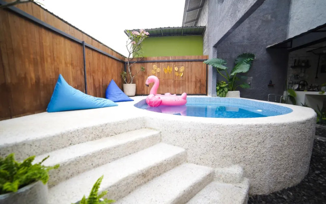 Ubu Villa HnR Farm - Tranquil Villa with Free Farm Adventure