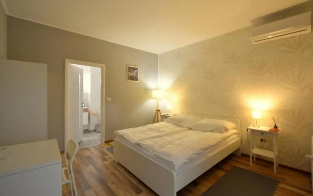Neferprod Apartments - IS - CAM 04