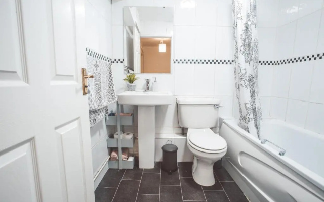 16 Oakfield Place