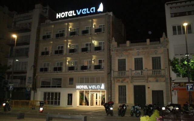 Отель Vela Испания, Курорт Росес - отзывы, цены и фото номеров - забронировать отель Vela онлайн вид на фасад