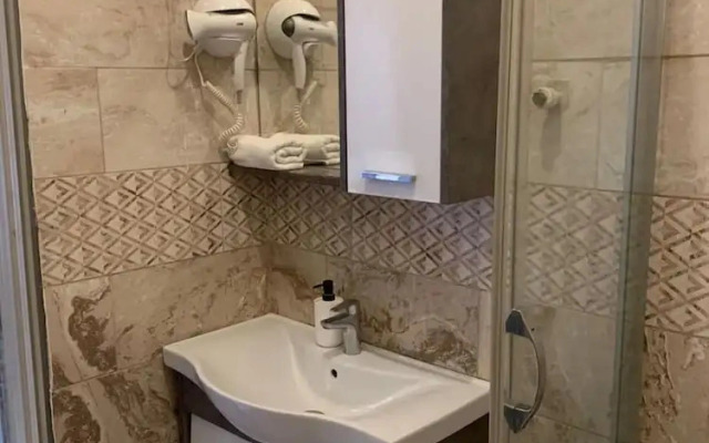Kanarya Suit Otel