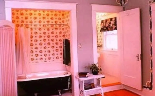 Far View - A Bed & Breakfast Estate