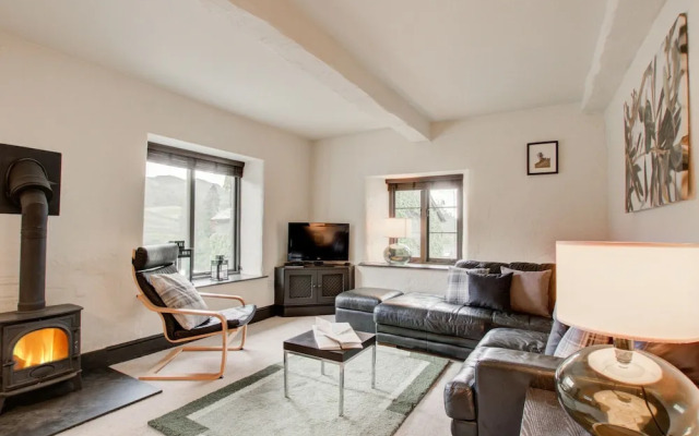 Provincial Holiday Home at Elterwater near River Brathay