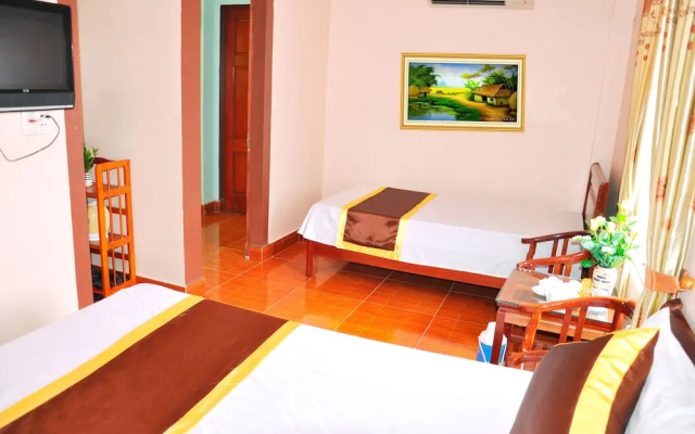 Ha Minh Hotel