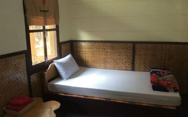 Shwe Pauk Pin Inthar House