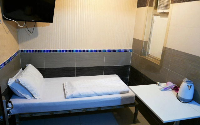Kk Hotel ( Hostel)