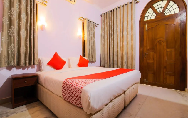 OYO 4247 Pande Residency