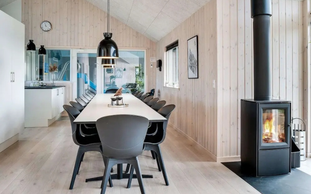 18 Person Holiday Home in Ringkobing