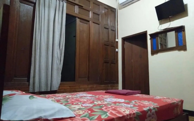 Penginapan BoB Home