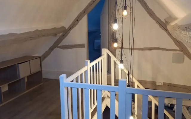 Character Vacation Home With Garden