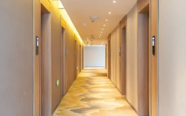 Merlinhod Hotel (Ji'an Renmin Square)