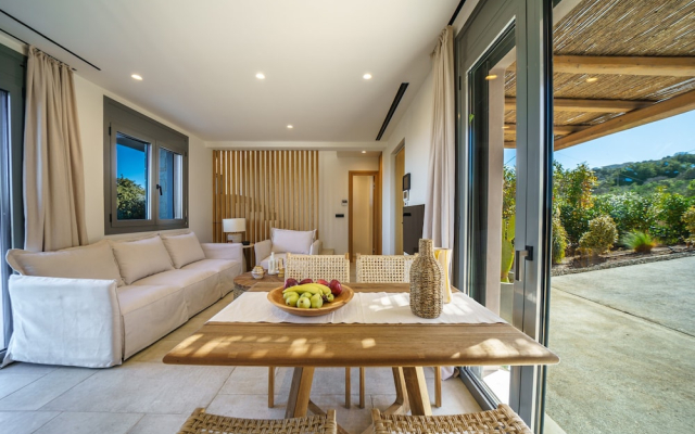 WEST VILLA by CYAMES