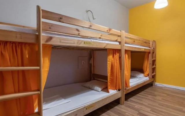 Target Hostel