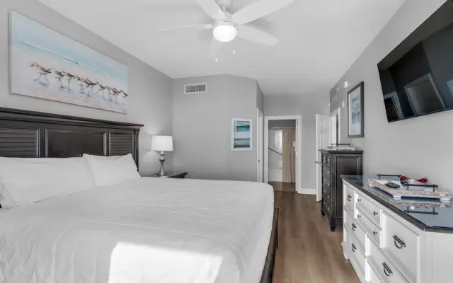 Calypso 1-2208 East