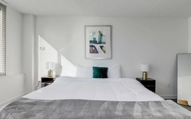 Arlington Modern Comfort Meets City Life
