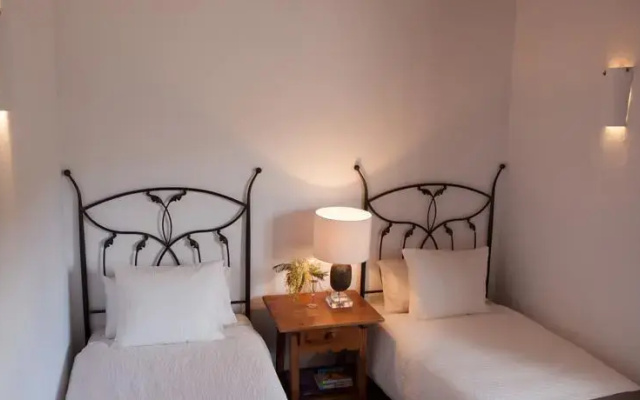 Villa Faboosh