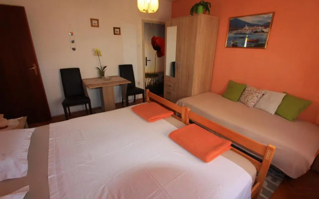 Apartment Antic S