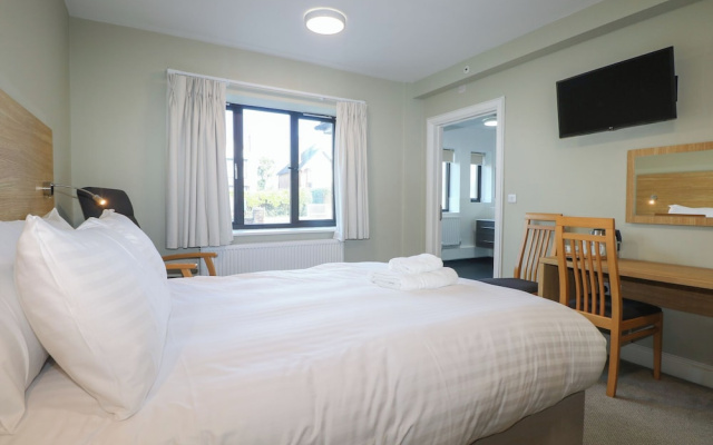 Marine Court Suite