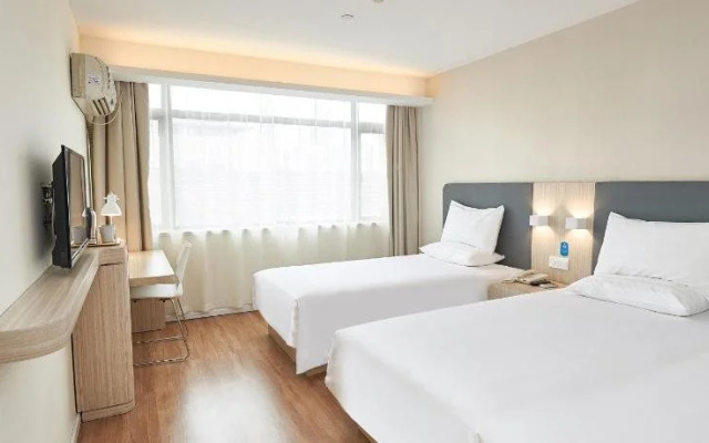 HanTing Hotel (Wuhan Tianhe Airport Panlong City Outlet)
