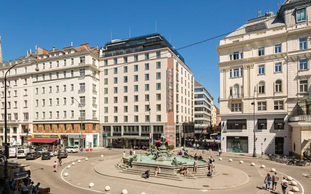 Austria Trend Hotel Europa Wien вид на фасад
