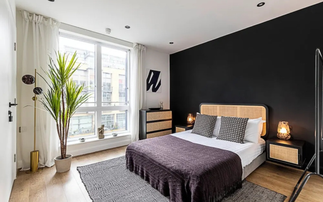 Stylish and Sleek East London Retreat