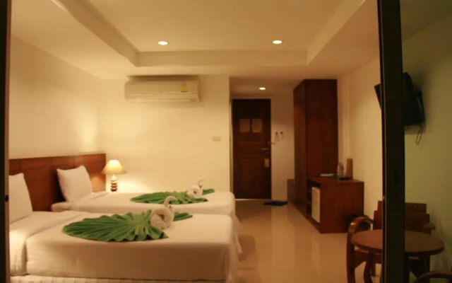 Kirati Beach Resort