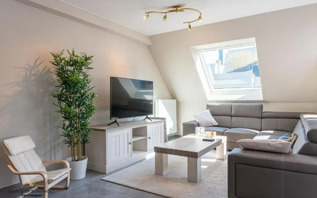 Spacious apartment in the heart of Ostend near the sea