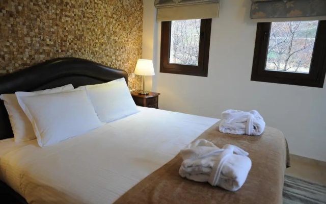 Agapi Luxury Hotel