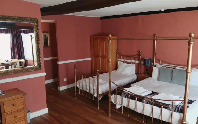 George Hotel