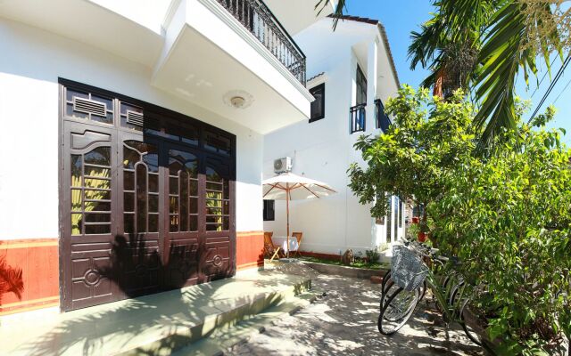 Отель Sunny Garden Homestay вид на фасад