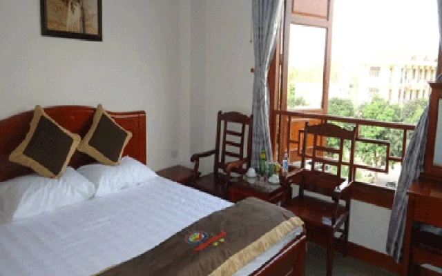 Vuong Hoan Hotel