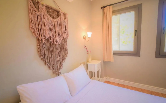 9 Alacati Boutique Hotel