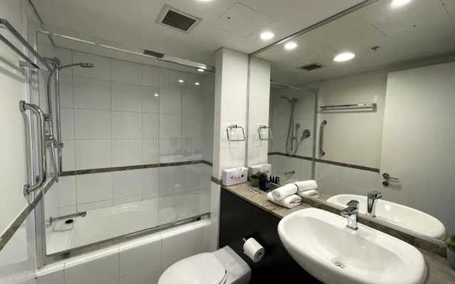 KOZYGURU SYDNEY CBD Family Friendly 3Bed APT NHA653-1702