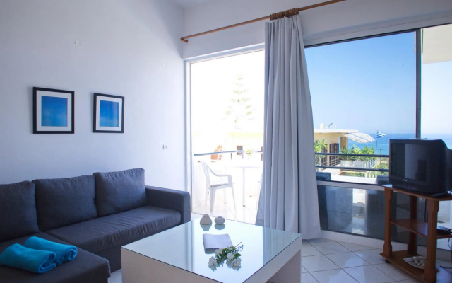 Rouladina Apt 6 in Stalos