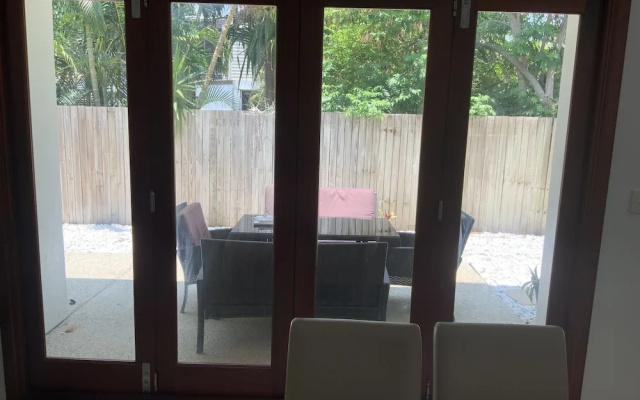 Broadwater Town House