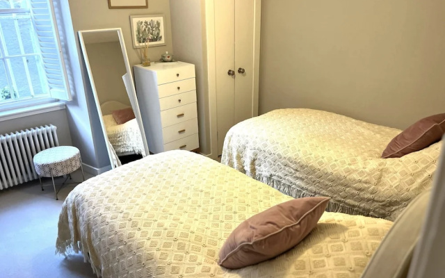 JOIVY Vibrant City Centre 2-bed Apt.