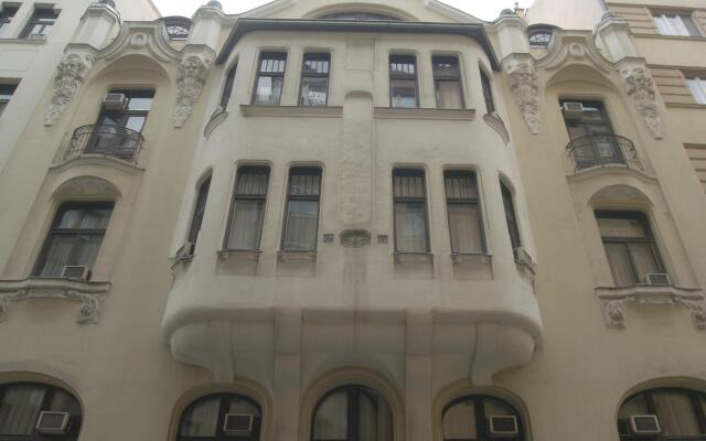 King's Hotel вид на фасад