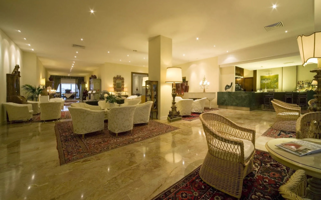 National Hotel