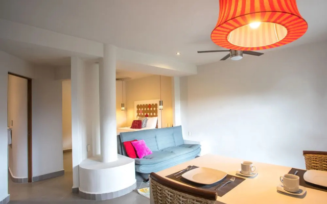 Honey B Suites
